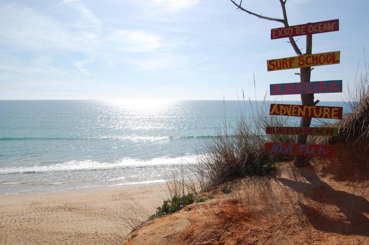 Falesia Beach Just 800 M Olhos de Agua  Luaran gambar